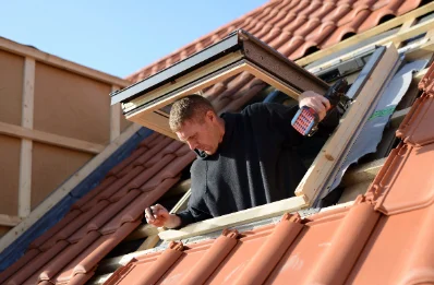 Pose de fenêtres de toit Velux à Desingy